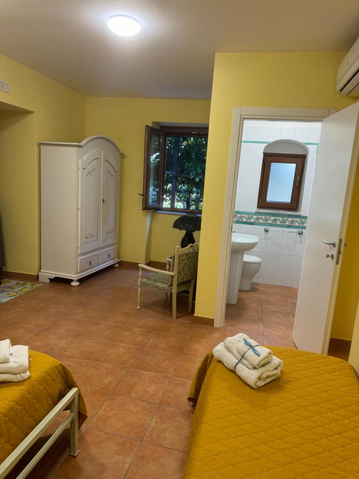 Il Limoneto Di Teresa Amalfi Coast Apartment Maiori Exterior photo